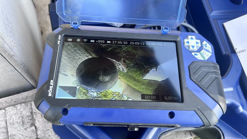 Videoendoscopio durante un'ispezione